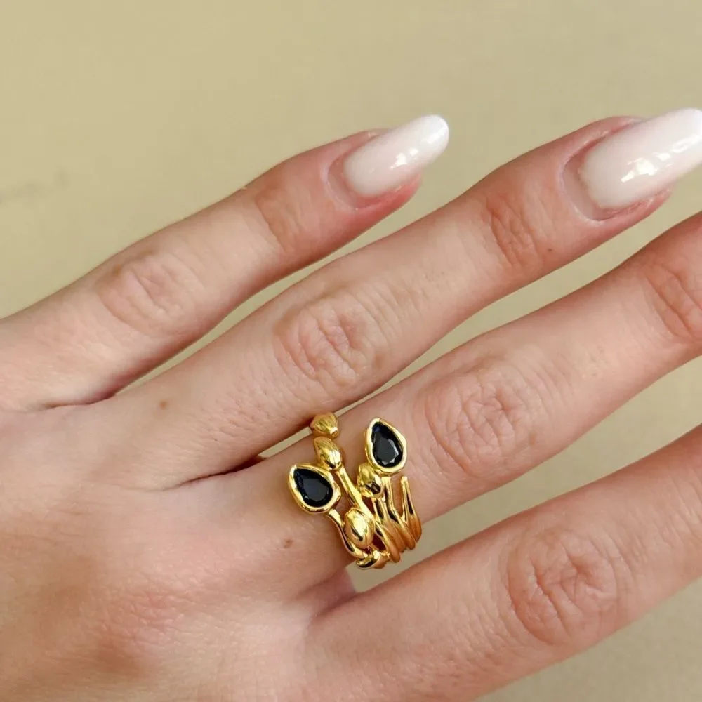 Black Teardrop Ring N1809